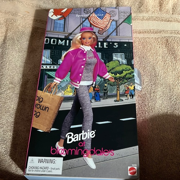 NIB - 1996 Barbie of Bloomingdale’s Special Edition - Picture 1 of 10